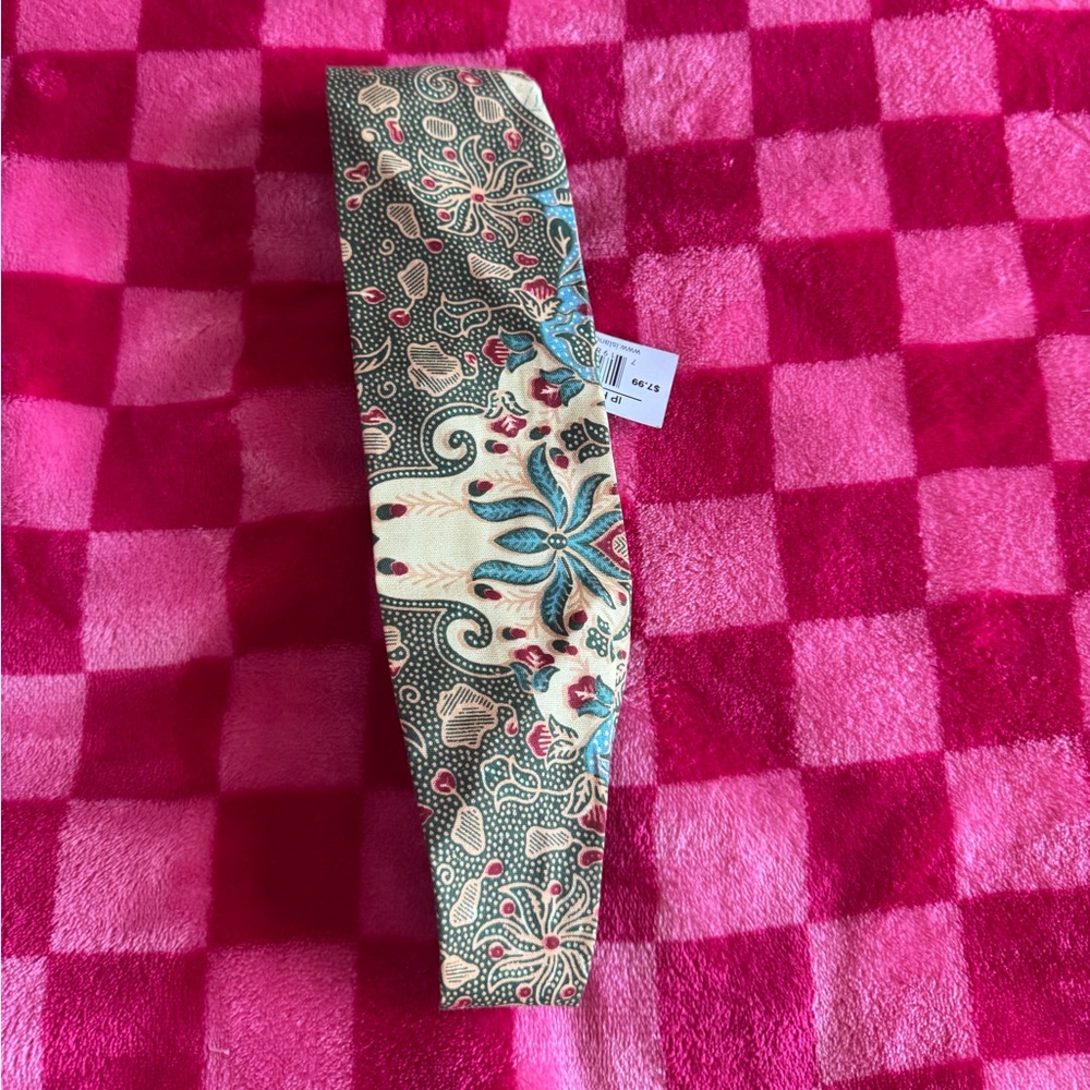NWT Islander Style Multicolor Floral Headband